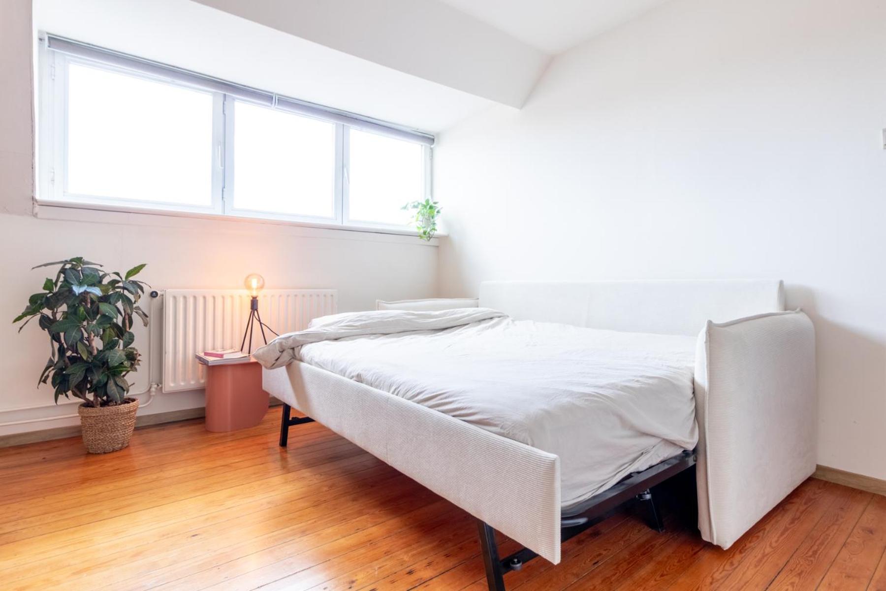 Guesthouse Private Studio Nearby Old Town ヘント エクステリア 写真