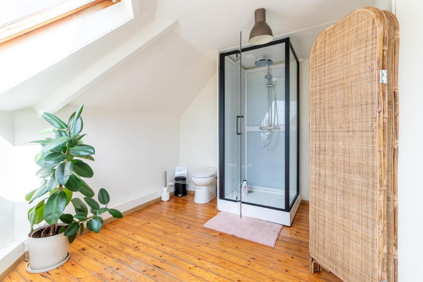 Guesthouse Private Studio Nearby Old Town ヘント エクステリア 写真
